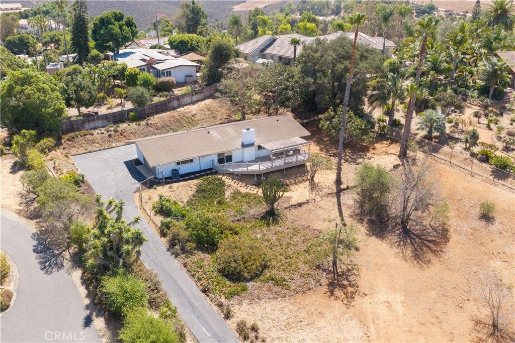 1205 Via Del Cerro, Vista, CA 92084 — photo 3