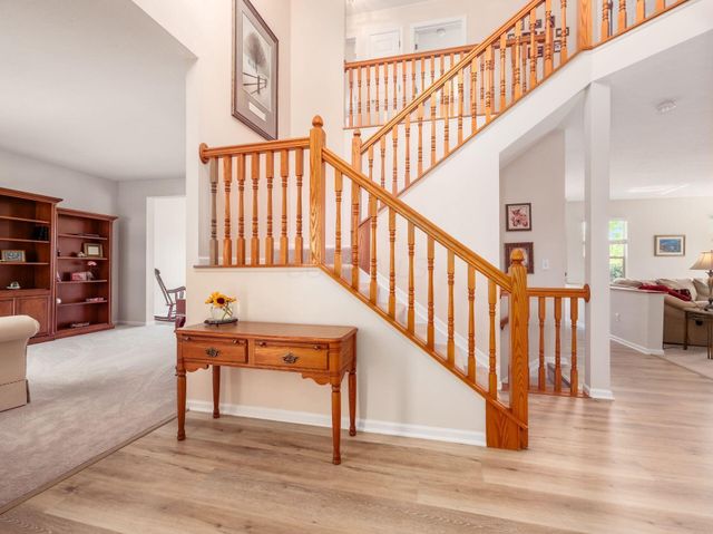 2037 Kingman Court, Lewis Center, OH 43035