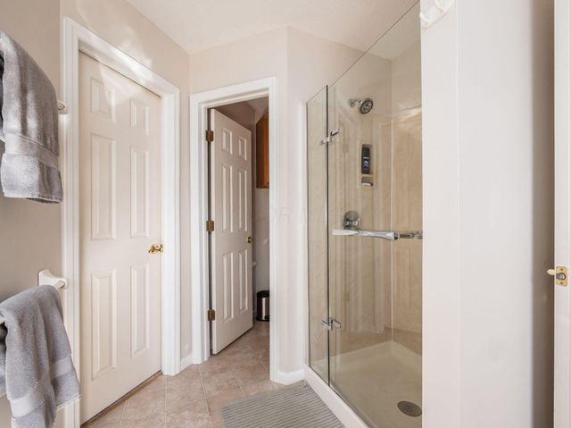2037 Kingman Court, Lewis Center, OH 43035
