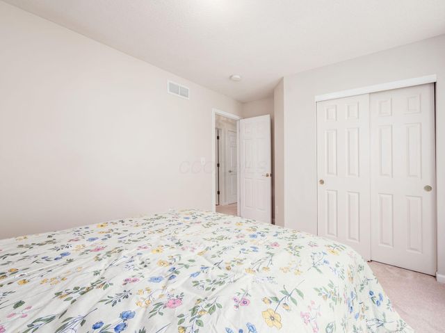2037 Kingman Court, Lewis Center, OH 43035