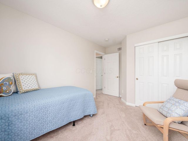 2037 Kingman Court, Lewis Center, OH 43035