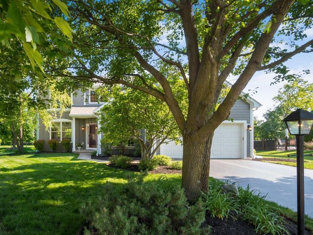 2037 Kingman Court, Lewis Center, OH 43035