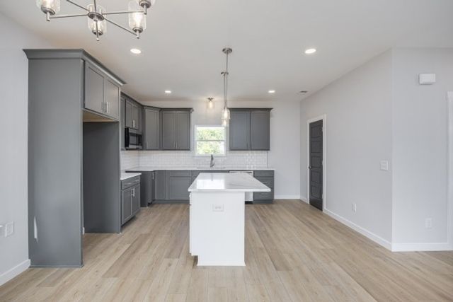 515 Kalman Ln, Madison, TN 37115