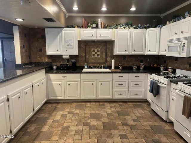 117 Calle Viejo 117, Camarillo, CA 93012
