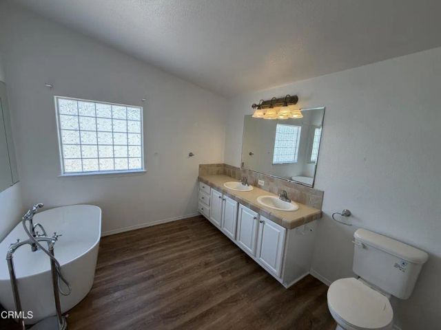 117 Calle Viejo 117, Camarillo, CA 93012
