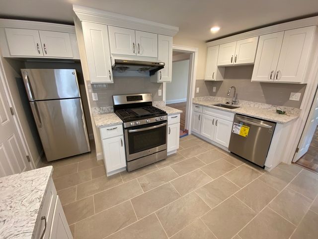 98 Toxteth Street 3, Brookline, MA 02446