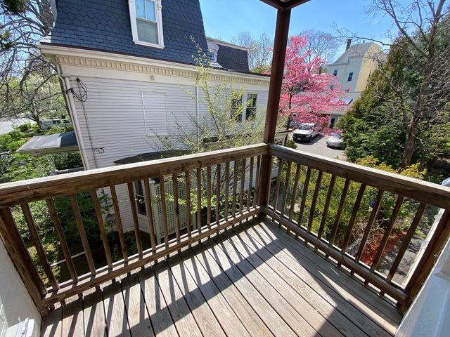 98 Toxteth Street 3, Brookline, MA 02446