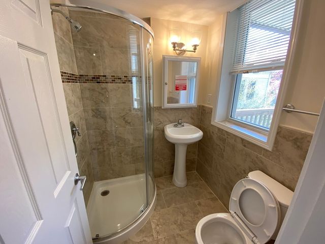 98 Toxteth Street 3, Brookline, MA 02446