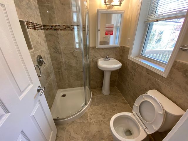 98 Toxteth Street 3, Brookline, MA 02446
