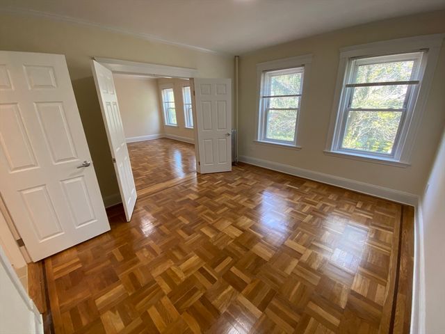98 Toxteth Street 3, Brookline, MA 02446