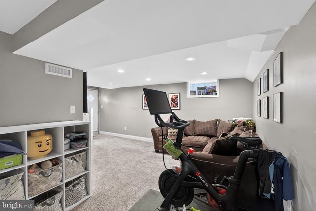 109 RUNNYMEDE AVE, Jenkintown, PA 19046