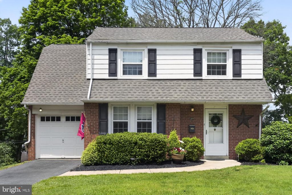 109 RUNNYMEDE AVE, Jenkintown, PA 19046