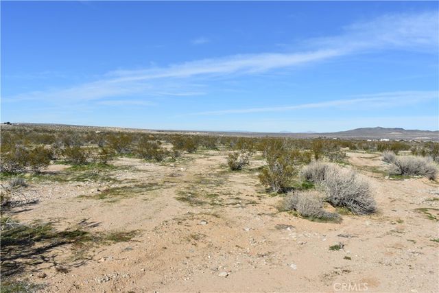 25 Frontier, Helendale, CA 92342