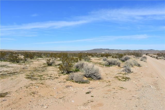 25 Frontier, Helendale, CA 92342