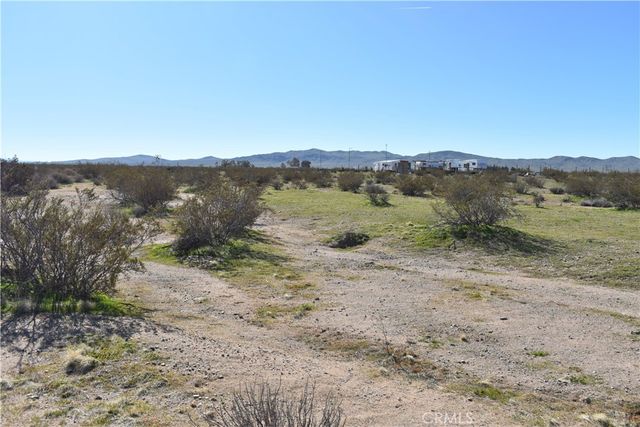 25 Frontier, Helendale, CA 92342