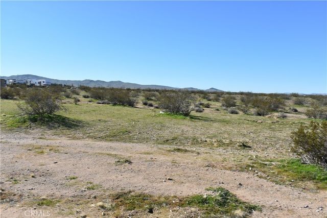 25 Frontier, Helendale, CA 92342