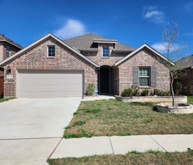 11441 WHITE RIVER Drive, Aubrey, TX 76227