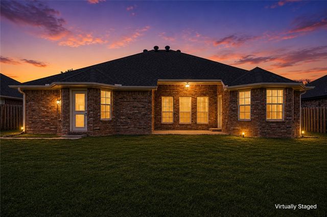3085 Chadwick Street, Springdale, AR 72764
