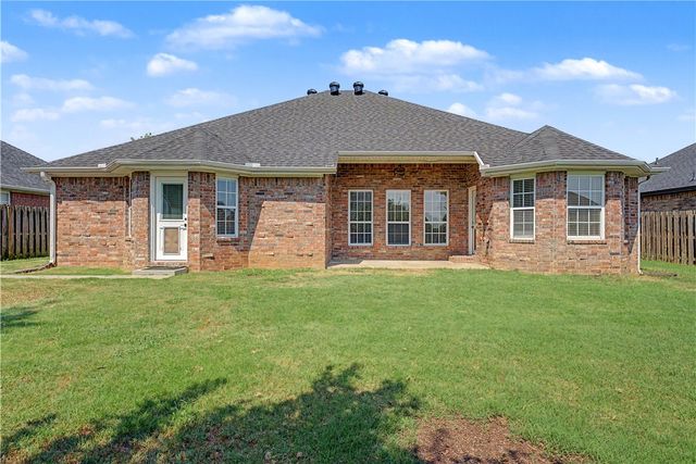 3085 Chadwick Street, Springdale, AR 72764