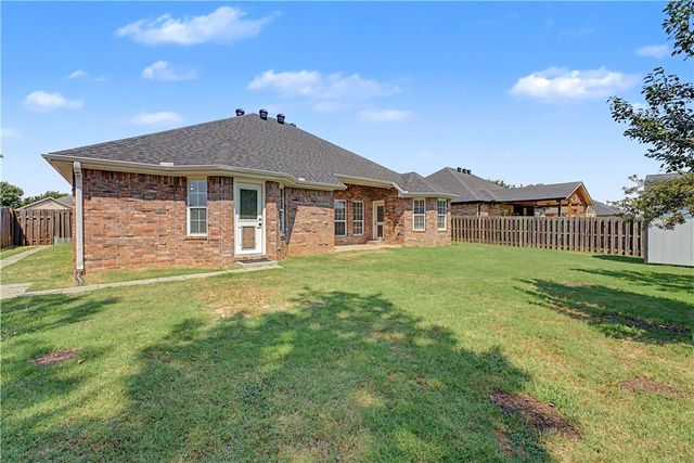 3085 Chadwick Street, Springdale, AR 72764