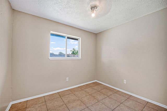 3307 Fern Rock Drive, La Porte, TX 77571