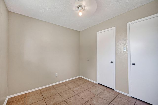 3307 Fern Rock Drive, La Porte, TX 77571