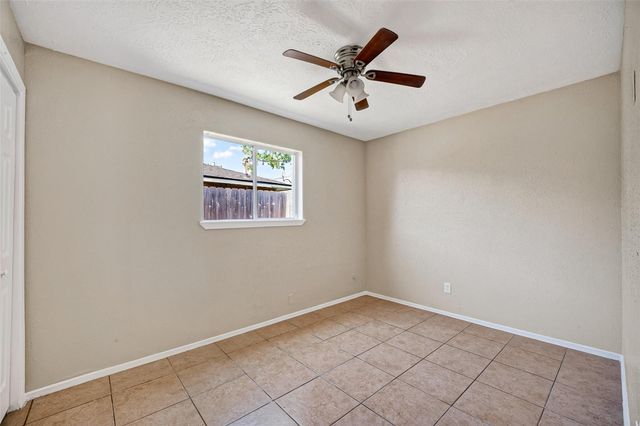3307 Fern Rock Drive, La Porte, TX 77571