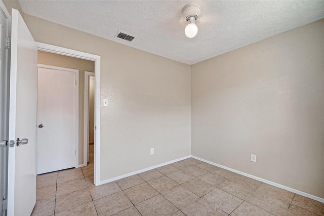 3307 Fern Rock Drive, La Porte, TX 77571