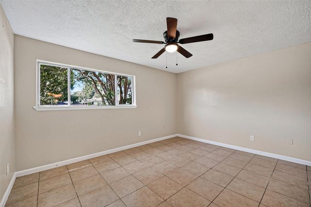 3307 Fern Rock Drive, La Porte, TX 77571