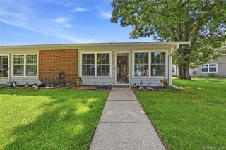 232 Blackpool Court F, Ridge, NY 11961