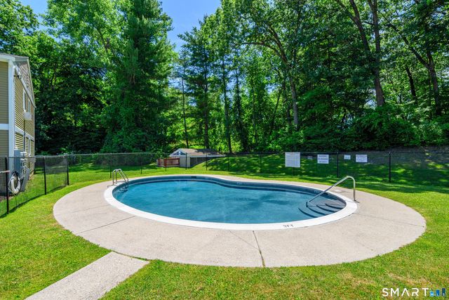 6 Rose Lane 1-4, Danbury, CT 06811