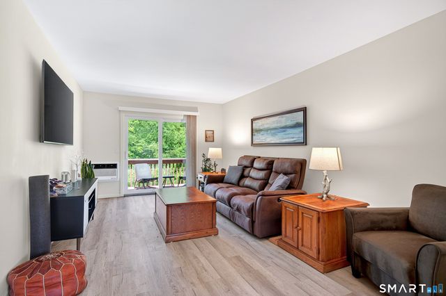 6 Rose Lane 1-4, Danbury, CT 06811
