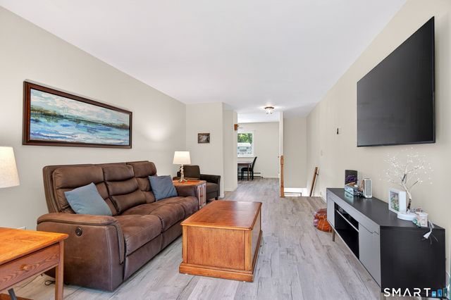 6 Rose Lane 1-4, Danbury, CT 06811