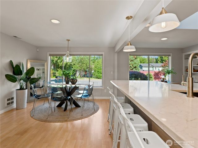 21822 92nd Avenue W, Edmonds, WA 98020