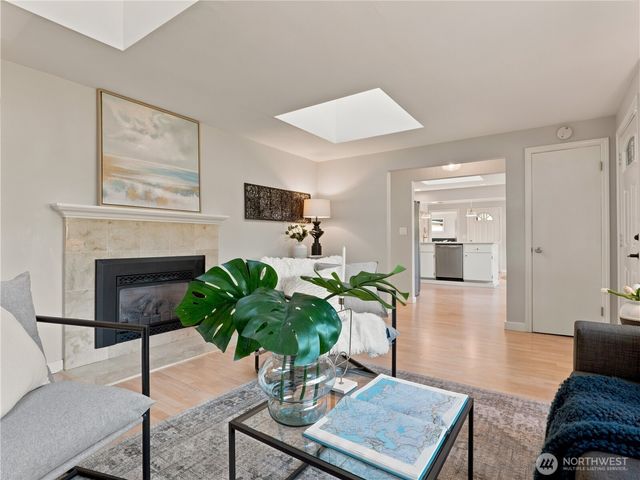 21822 92nd Avenue W, Edmonds, WA 98020