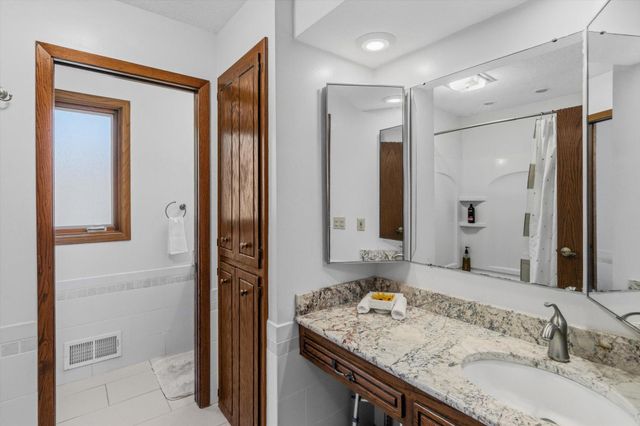 4657 Kent Street, Shoreview, MN 55126