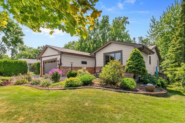 4657 Kent Street, Shoreview, MN 55126