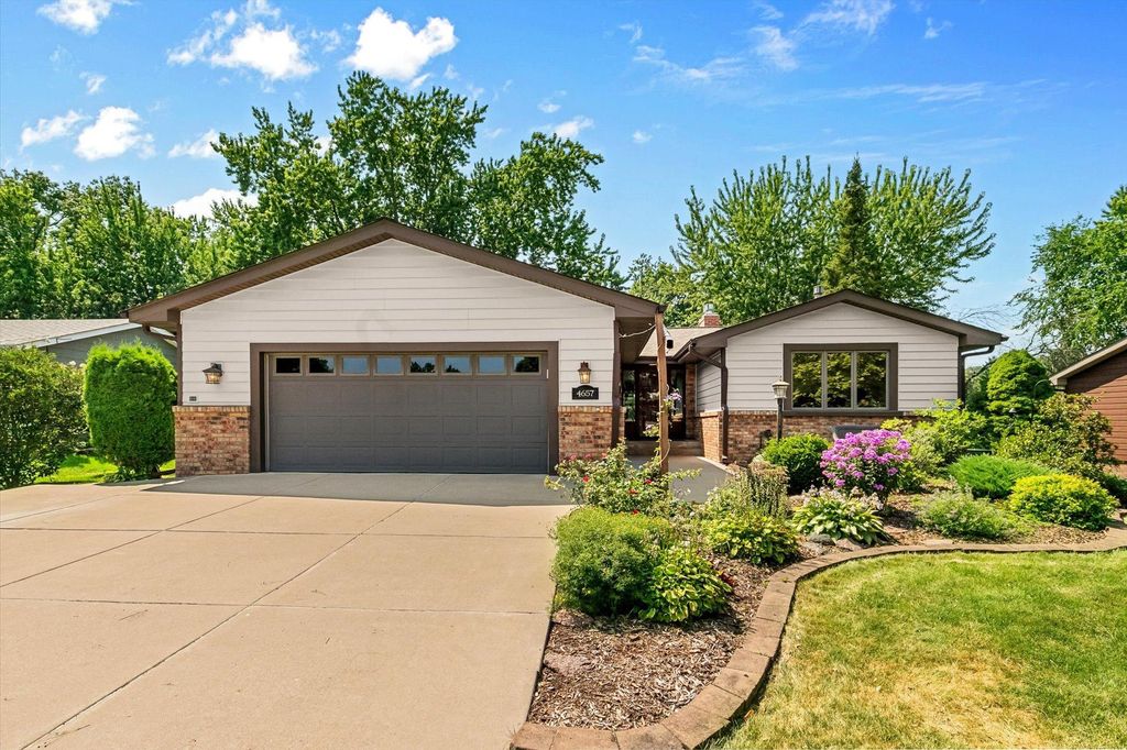 4657 Kent Street, Shoreview, MN 55126