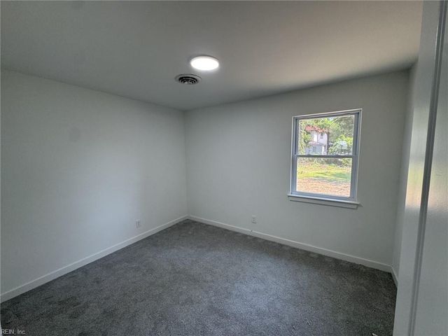 1018 Rowe ST, Hampton, VA 23669
