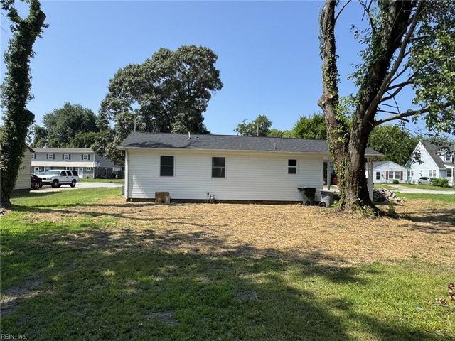 1018 Rowe ST, Hampton, VA 23669