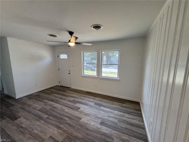 1018 Rowe ST, Hampton, VA 23669