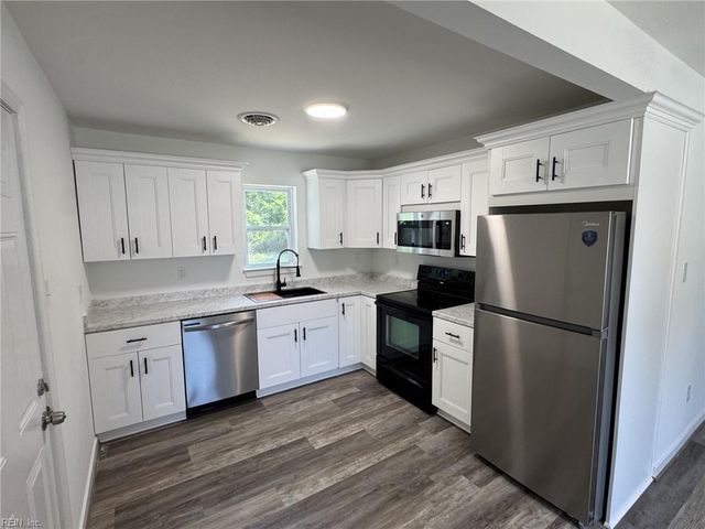 1018 Rowe ST, Hampton, VA 23669