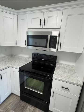 1018 Rowe ST, Hampton, VA 23669
