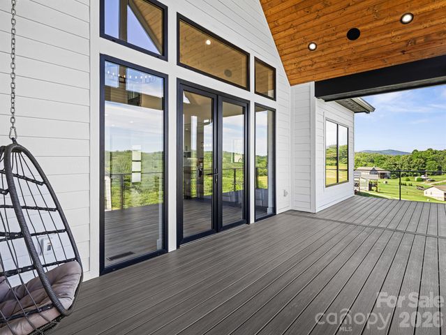 1026 Hillside Ridge Road, Candler, NC 28715