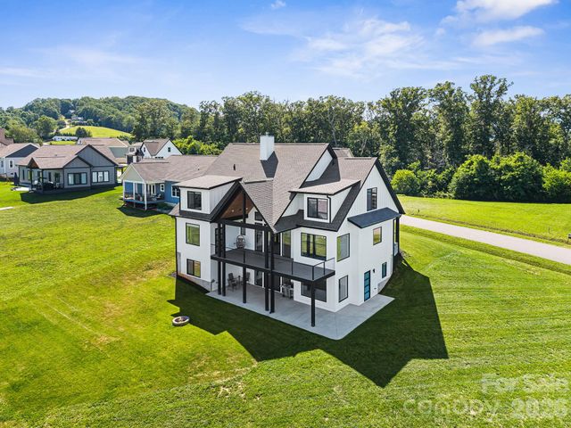 1026 Hillside Ridge Road, Candler, NC 28715