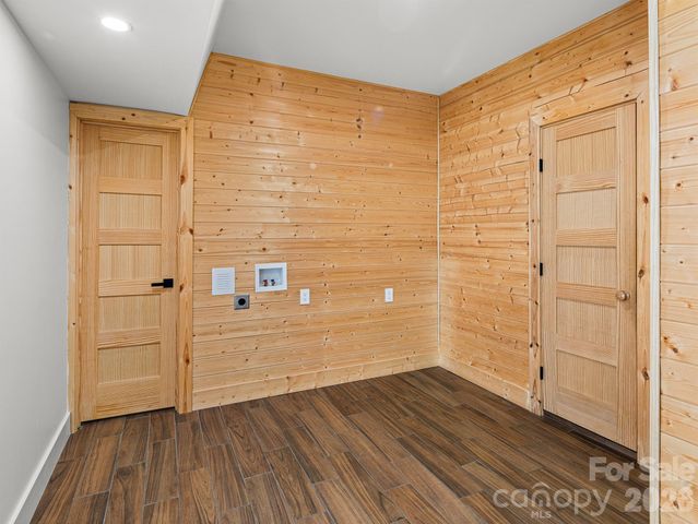 1026 Hillside Ridge Road, Candler, NC 28715