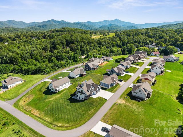 1026 Hillside Ridge Road, Candler, NC 28715