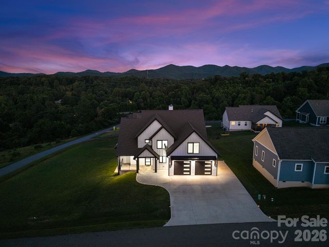 1026 Hillside Ridge Road, Candler, NC 28715