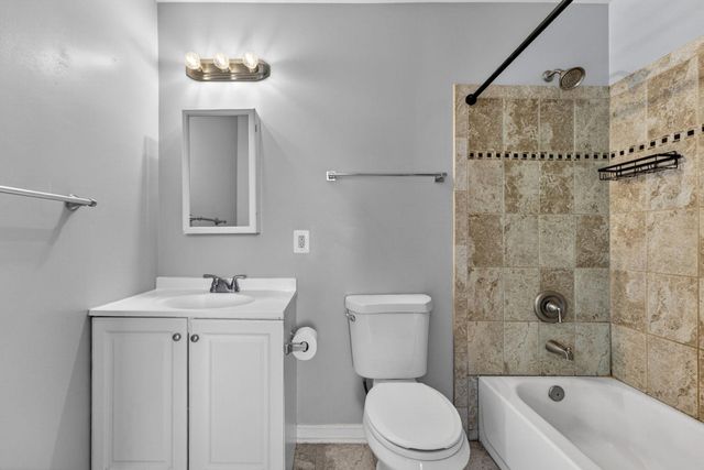 8636 NEWTON PL, Manassas, VA 20111