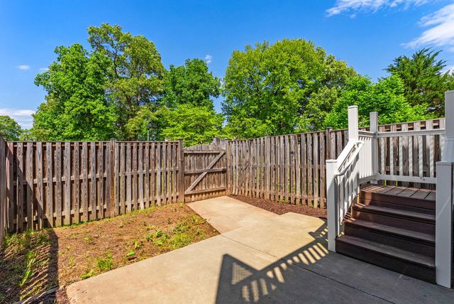 8636 NEWTON PL, Manassas, VA 20111